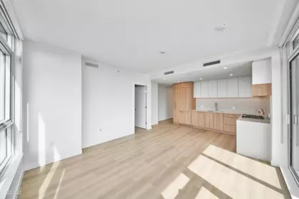 3706 6087 Wilson Avenue, Burnaby, BC, Burnaby — Apartment/Condo for sale