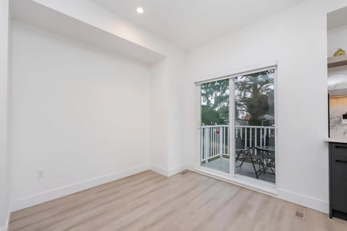 Family Room Photo of 23 19330 Fairway Drive, Surrey, BC