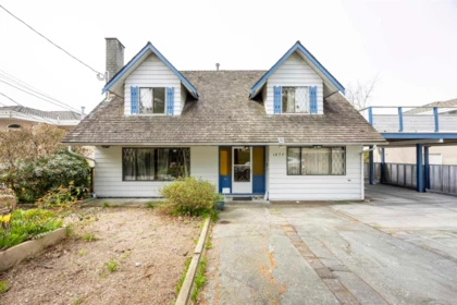 Pantry Photo of 1277 Holdom Avenue, Burnaby, BC