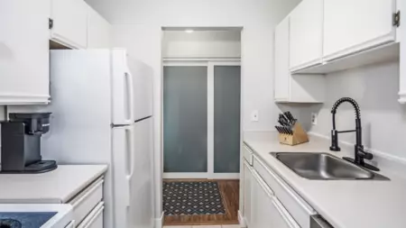Primary Bedroom Photo of 305 975 W 13th Avenue, Vancouver, BC