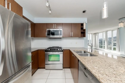 1902 9888 Cameron Street, Burnaby, BC, Burnaby — Apartment/Condo for sale