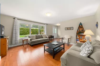 1085 Edgewood Road, North Vancouver, BC, North Vancouver — Single Family Residence for sale