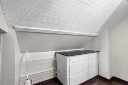 Guest Bathroom Photo of 454 Rousseau Street, New Westminster, BC