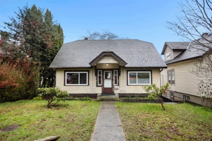 Laundry Room Photo of 454 Rousseau Street, New Westminster, BC