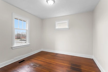 Primary Bedroom Photo of 454 Rousseau Street, New Westminster, BC