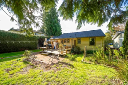 13029 15a Avenue, Surrey, BC, Surrey — Single Family Residence for sale