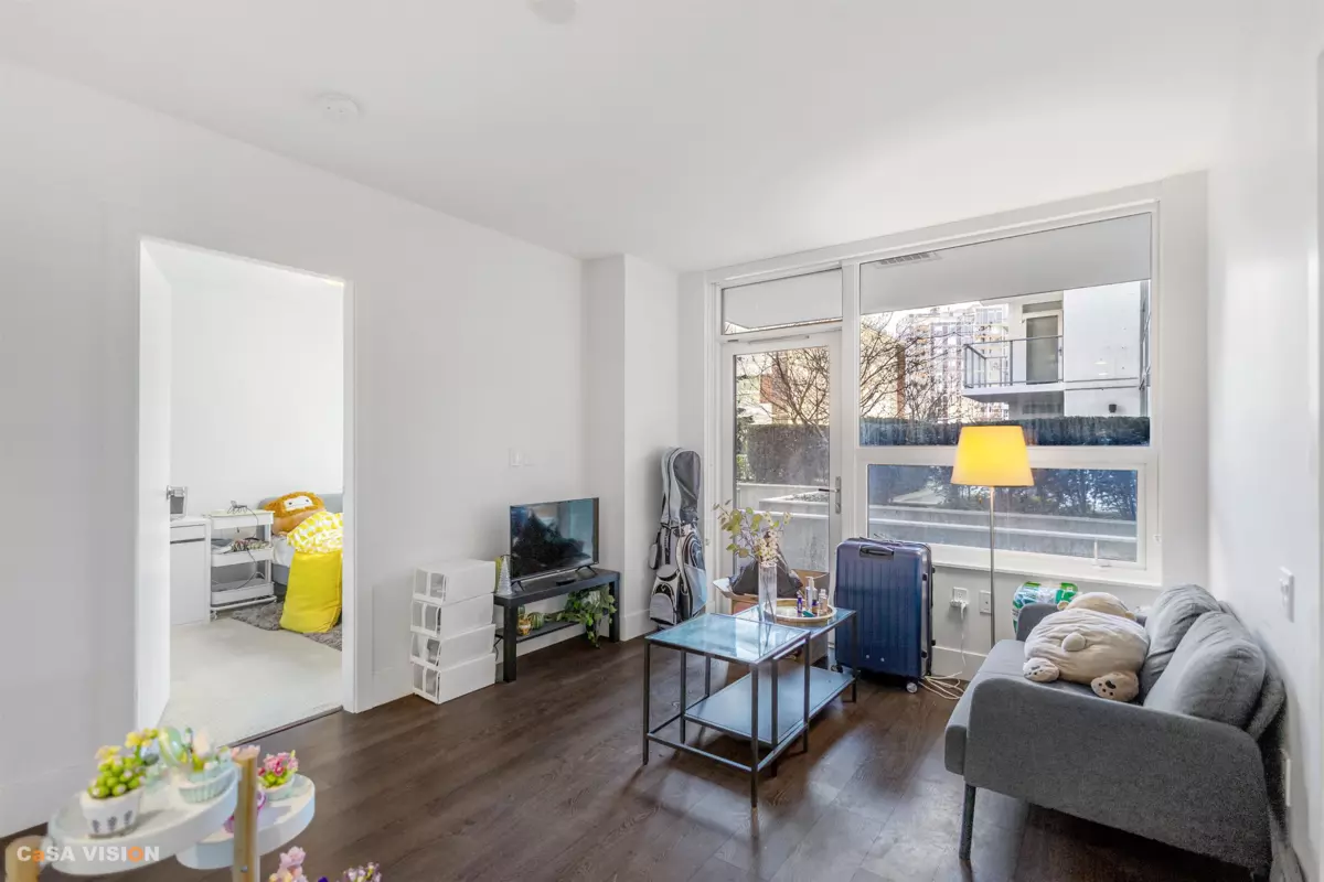Living Room Photo of 417 5508 Hollybridge Way, Richmond, BC