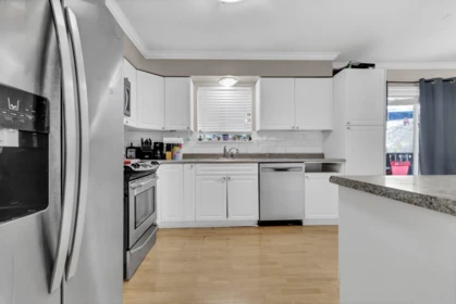 Kitchen Island Photo of 6385 172 Street, Surrey, BC