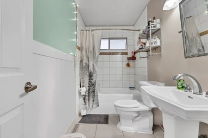 Walk-In Closet Photo of 6385 172 Street, Surrey, BC