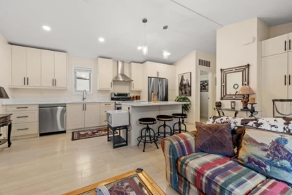 Breakfast Nook Photo of 73 53480 Bridal Falls Road, Rosedale, BC