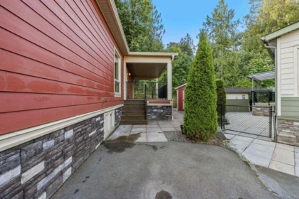 Entry Foyer Photo of 73 53480 Bridal Falls Road, Rosedale, BC
