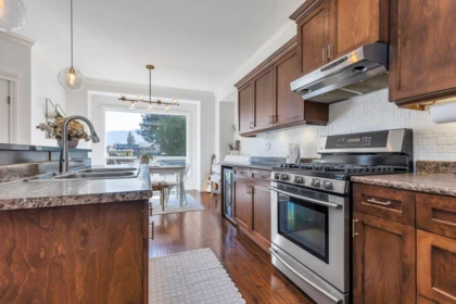Kitchen Island Photo of 6664 School Lane, Chilliwack, BC
