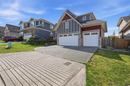 2203 Riesling Drive, Abbotsford, BC, Abbotsford — Single Family Residence for sale
