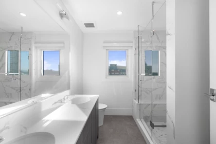 Aerial View of 18A 199 Drake Street, Vancouver, BC