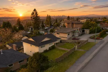 Hot Tub / Spa Photo of 5220 Sunningdale Road, Burnaby, BC