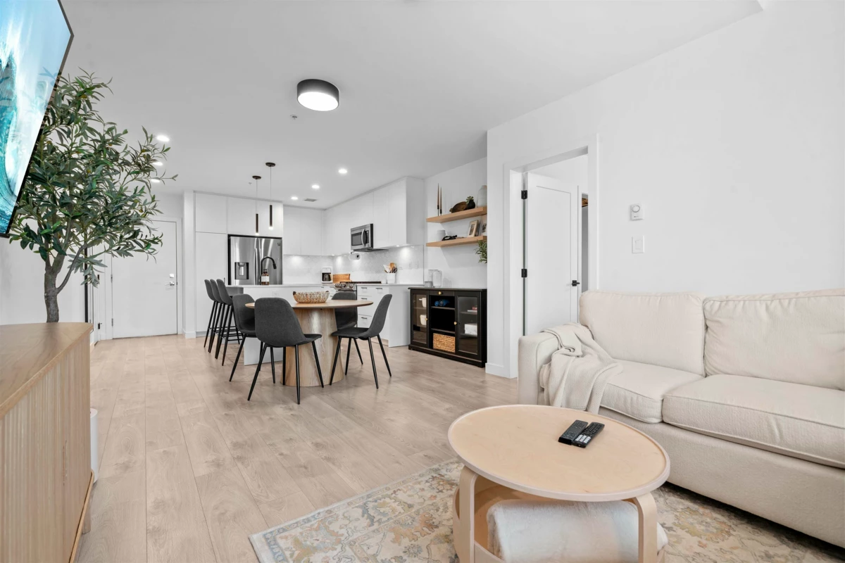 Family Room Photo of A412 20018 83a Avenue, Langley, BC