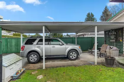 33132 Myrtle Avenue, Mission, BC, Mission — Single Family Residence for sale