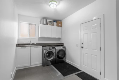 Primary Bathroom Photo of 9671 157 Street, Surrey, BC