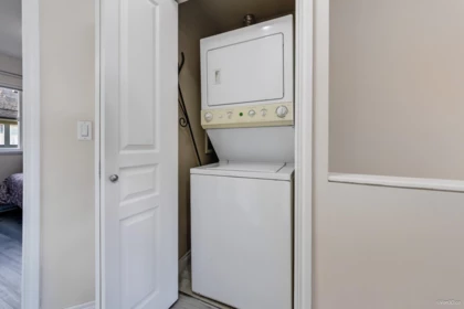 Entry Foyer Photo of 39 8726 159 Street, Surrey, BC