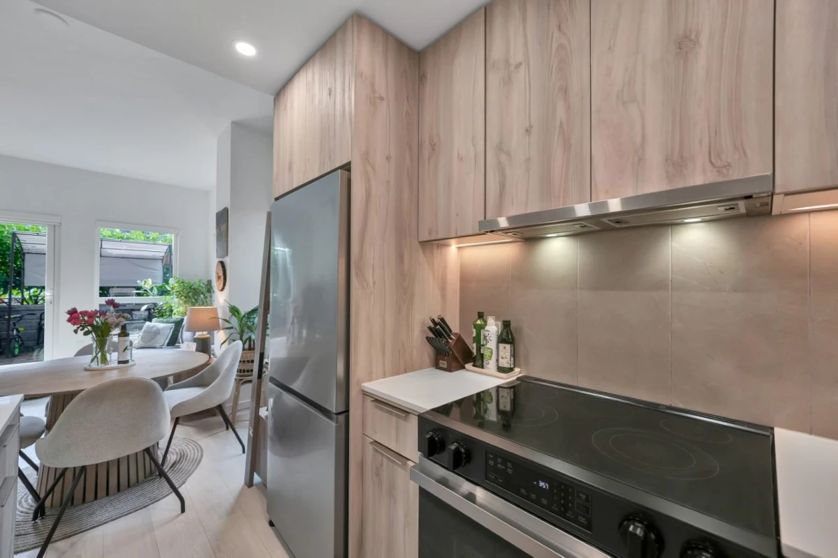 Dining Area Photo of 101 3596 Malsum Drive, North Vancouver, BC