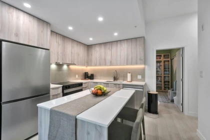 Kitchen Photo of 101 3596 Malsum Drive, North Vancouver, BC