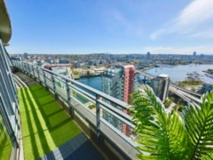 3305 33 Smithe Street, Vancouver, BC