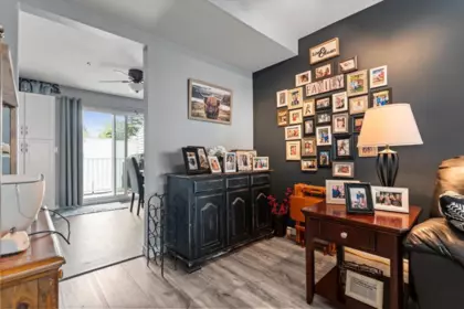 Walk-In Closet Photo of 10 3087 Immel Street, Abbotsford, BC