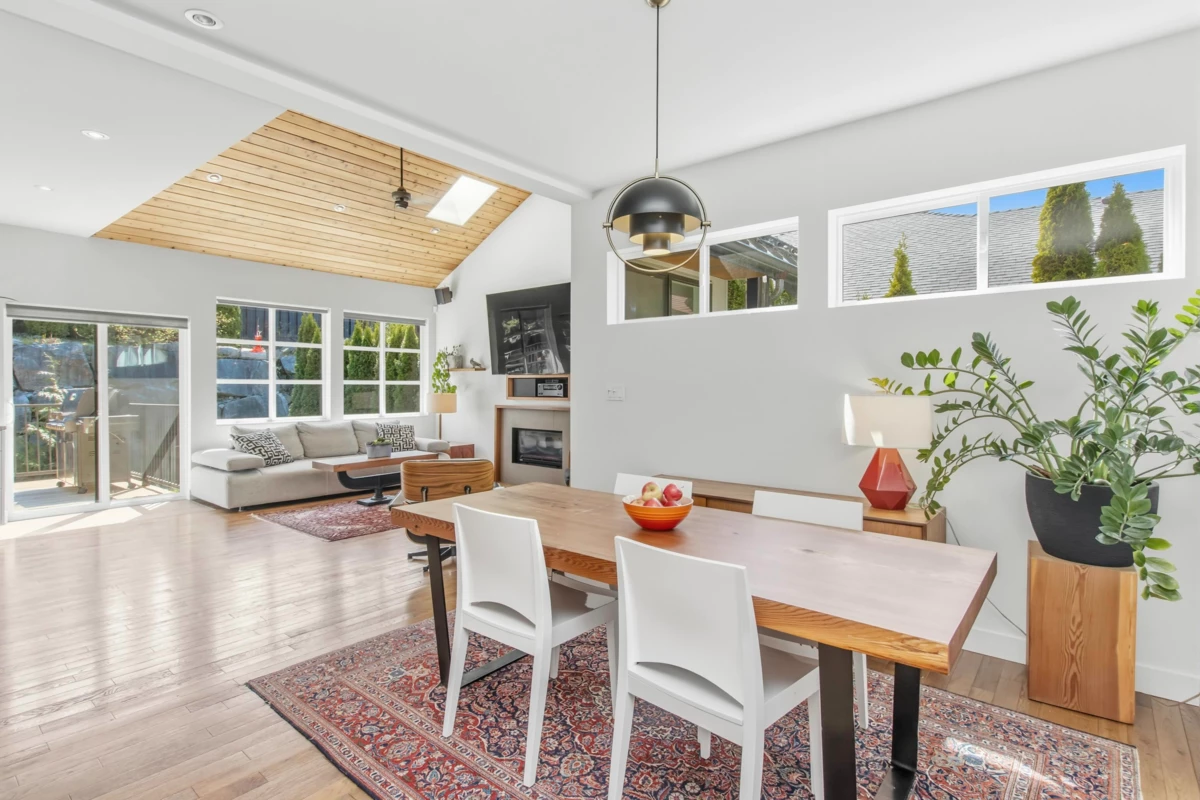 Family Room Photo of 1007 Jay Crescent, Squamish, BC