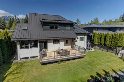 Backyard Photo of 1007 Jay Crescent, Squamish, BC
