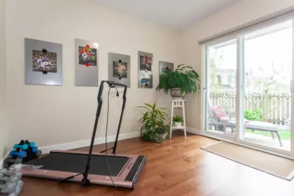 Hallway Photo of 47 15030 58 Avenue, Surrey, BC