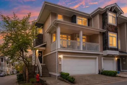 Swimming Pool Photo of 47 15030 58 Avenue, Surrey, BC