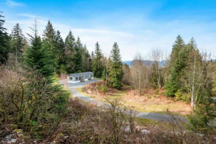 Front Yard Photo of 6650 Hinkley Road, Chilliwack, BC