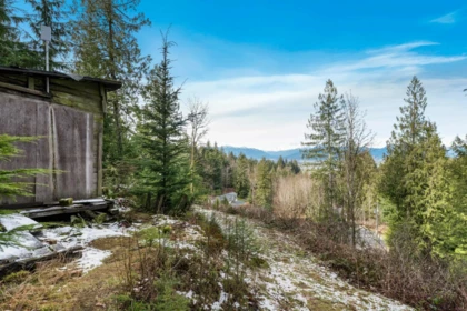 Garden / Landscaping Photo of 6650 Hinkley Road, Chilliwack, BC