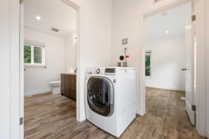 Laundry Room Photo of 6650 Hinkley Road, Chilliwack, BC