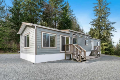 Primary Bathroom Photo of 6650 Hinkley Road, Chilliwack, BC