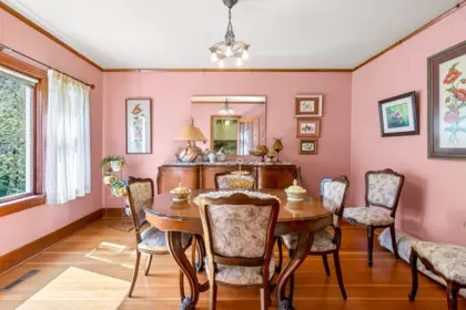 Breakfast Nook Photo of 2721 St George Street, Port Moody, BC