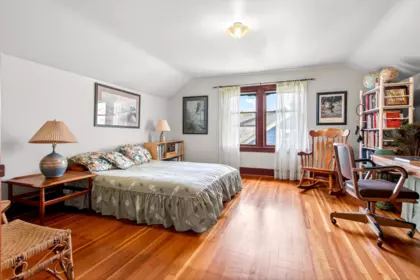 Office / Den Photo of 2721 St George Street, Port Moody, BC