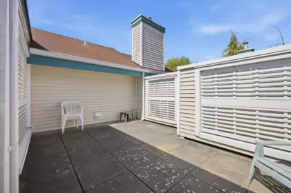 Laundry Room Photo of 106 735 W 15th Avenue, Vancouver, BC