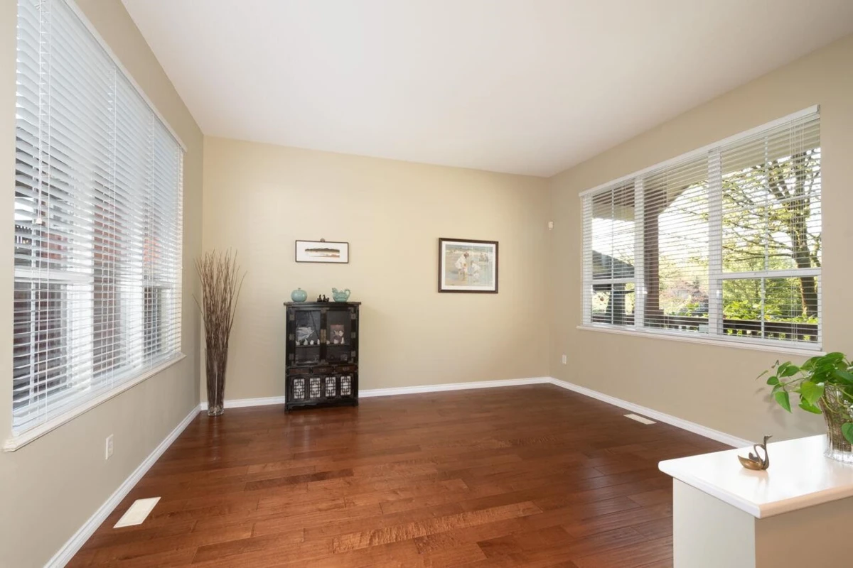 Family Room Photo of 10 Ashwood Drive, Port Moody, BC