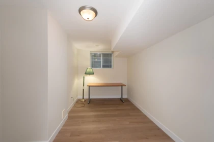 Hot Tub / Spa Photo of 10 Ashwood Drive, Port Moody, BC