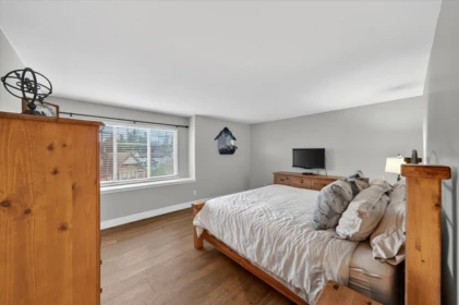 Basement Recreation Room Photo of 24033 106th Avenue, Maple Ridge, BC