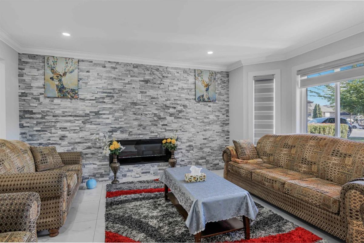 Living Room Photo of 12227 68a Avenue, Surrey, BC