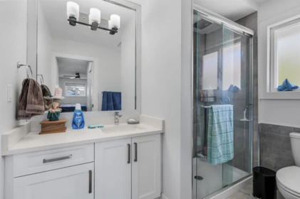 Guest Bathroom Photo of 12227 68a Avenue, Surrey, BC