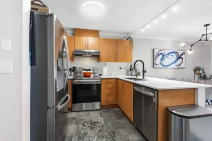 406 1150 E 29th Street, North Vancouver, BC, North Vancouver — Apartment/Condo for sale