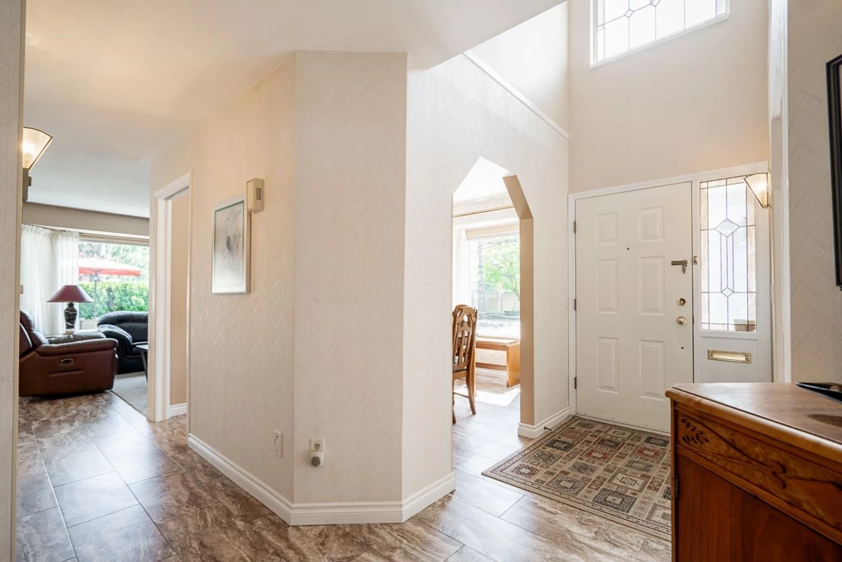 Dining Area Photo of 24 9727 152b Street, Surrey, BC