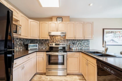 Guest Bathroom Photo of 24 9727 152b Street, Surrey, BC
