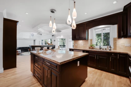Kitchen Photo of 1012 Jay Crescent, Squamish, BC
