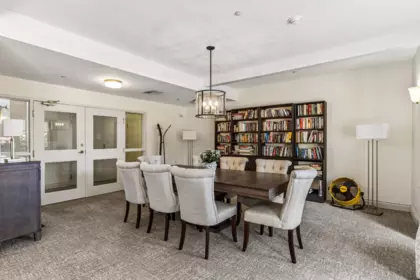 Entry Foyer Photo of 105 843 22nd Street, West Vancouver, BC