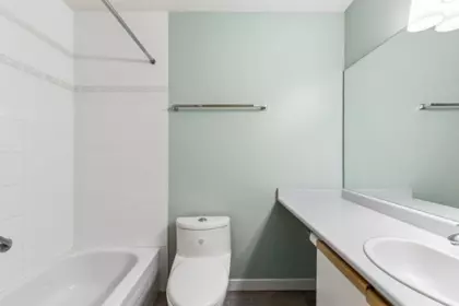 Powder Room Photo of 105 843 22nd Street, West Vancouver, BC