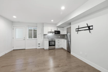 Staircase Photo of 16791 17b Avenue, Surrey, BC